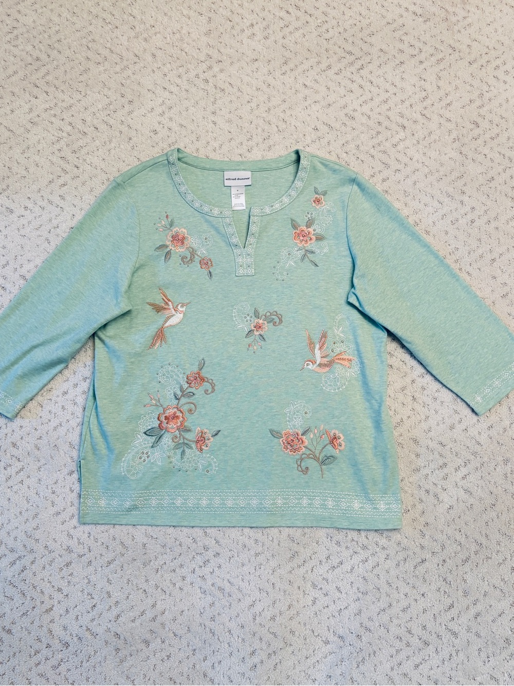 Alfred Dunner Mint Green Embroidered Knit Top Size Medium Floral Birds Cottage